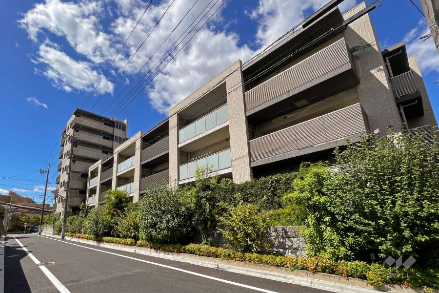 ジオ上野毛の外観（南東側から）