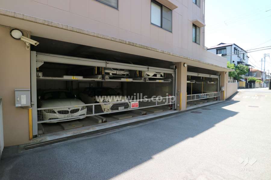 敷地内駐車場（屋内機械式）