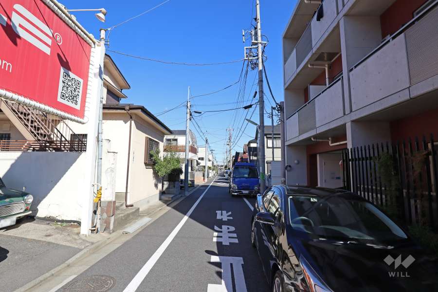 敷地北西側の前面道路