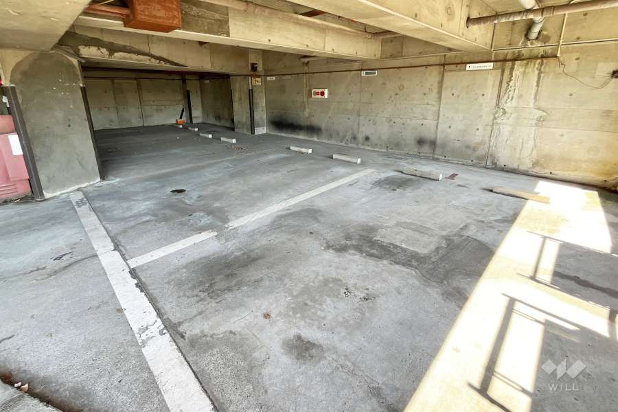 敷地内駐車場（屋内平面式）