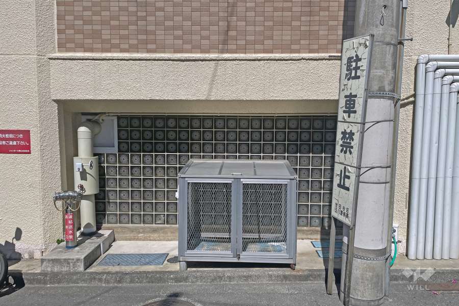 ゴミ置き場
