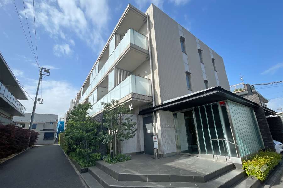 グローリオ等々力の外観（北東側から）