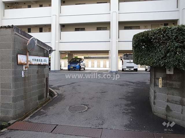駐車場入口