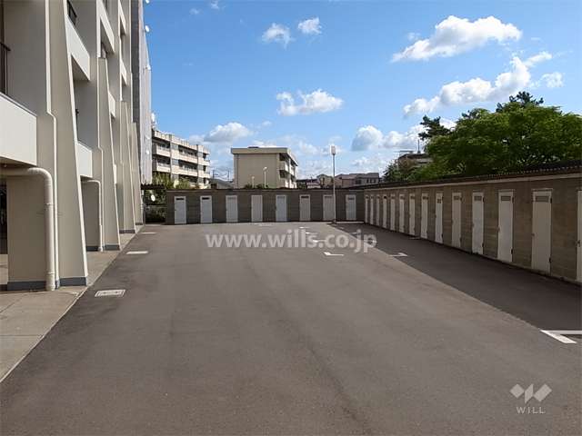 敷地南部分にあるトランクルーム