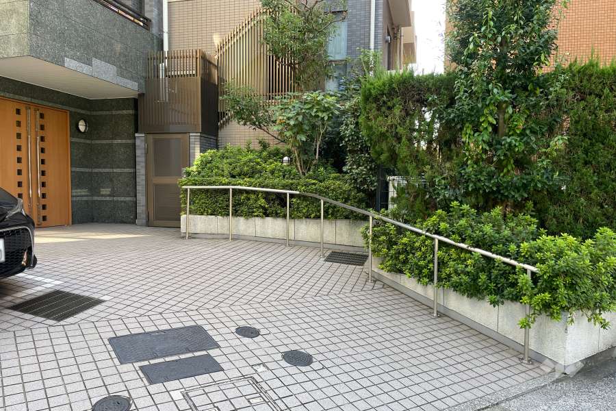 エントランスアプローチ