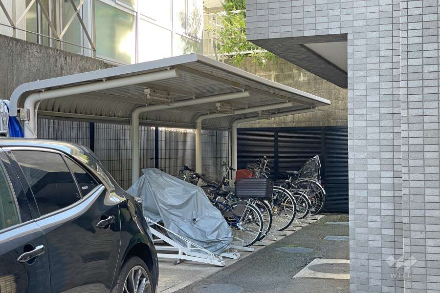 駐輪場（屋根付き）