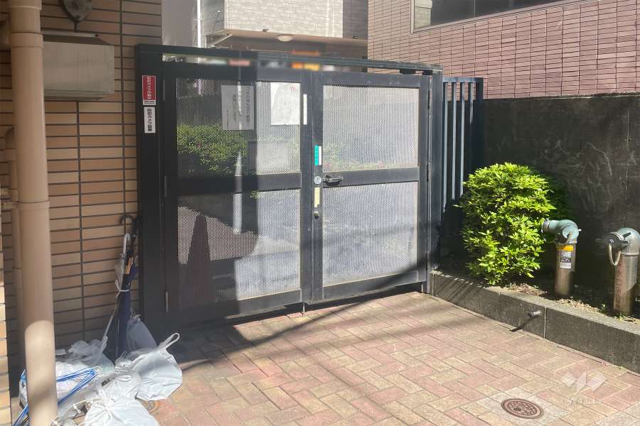 駐輪場の出入り口　