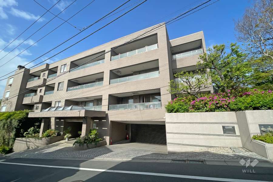 東急ドエルプレステージ等々力の外観（北東側から）