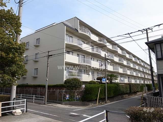 コスモハイツ甲子園の外観（南西側から）