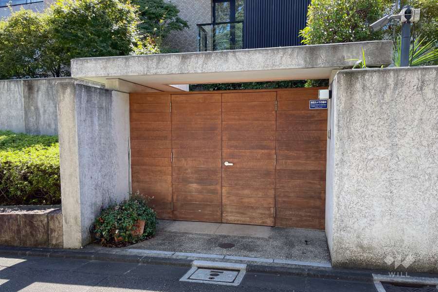 居住者用エントランス