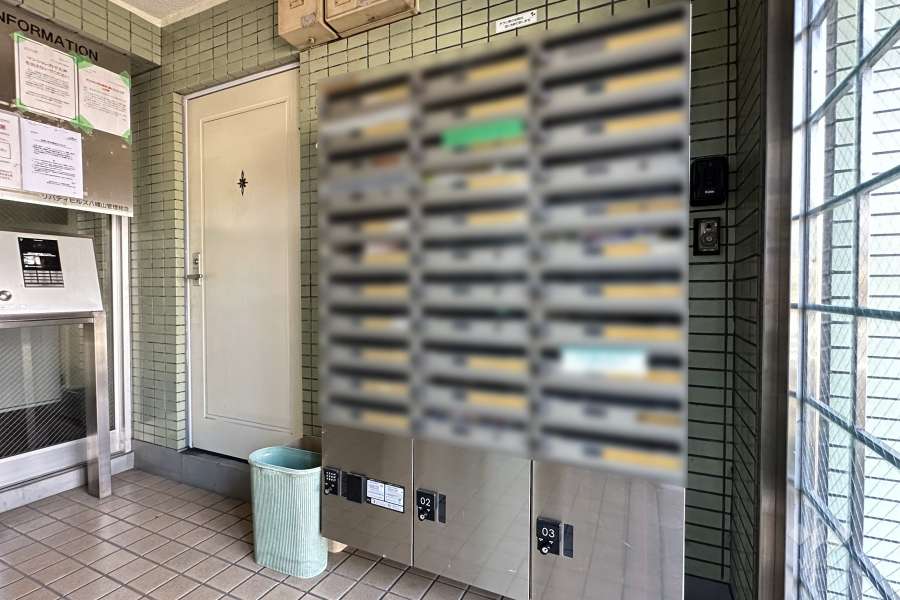 共用ポストと宅配ボックス