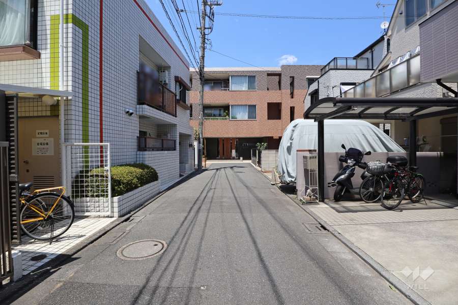 敷地東側の前面道路　