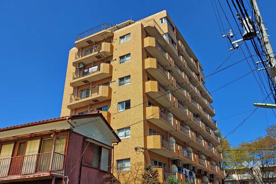 ライオンズマンション南烏山外観(南から)