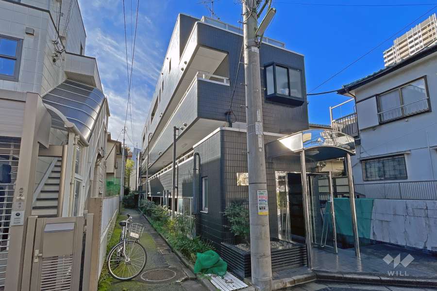 ドルチェカストル南烏山の外観（北東側から）