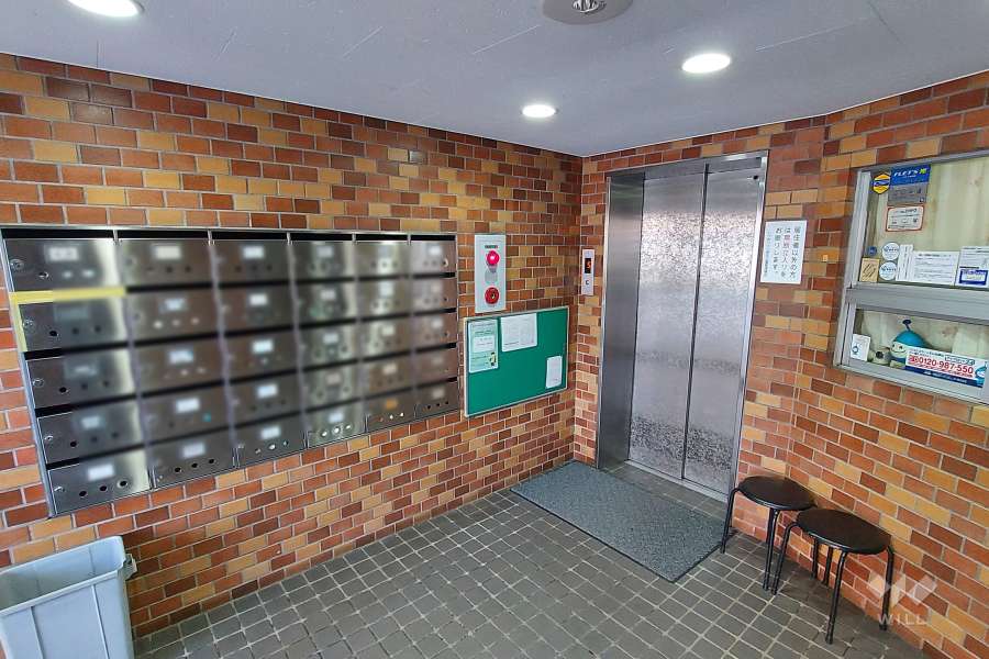 エントランス内