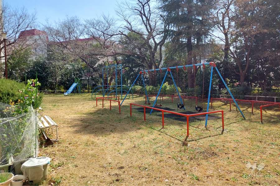 敷地内の公園
