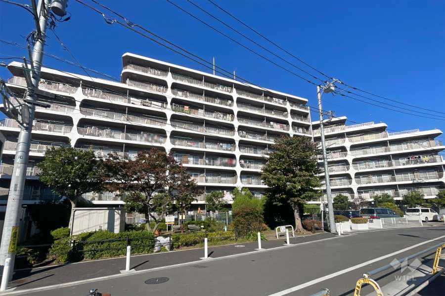 ネオコーポ芦花公園の外観（南東側から）　　