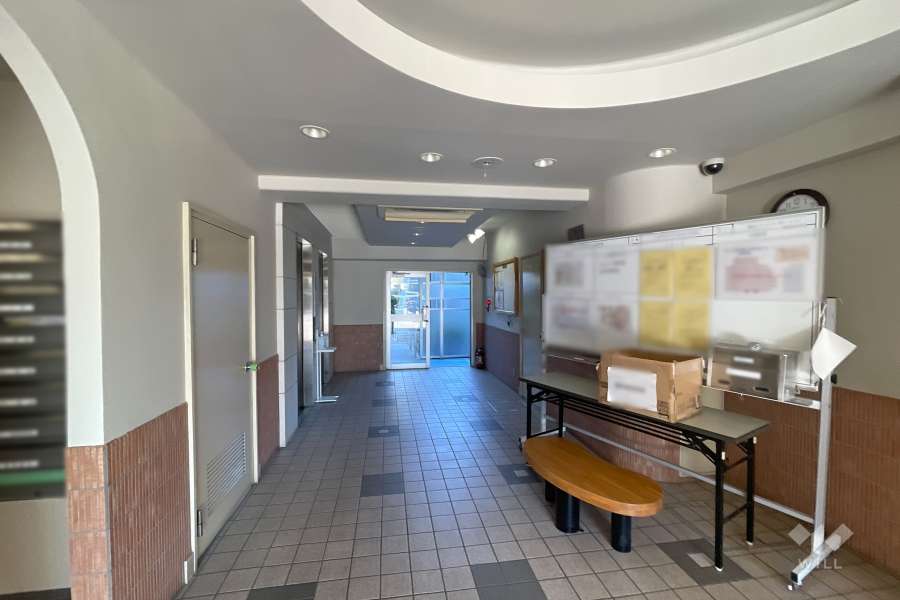 エントランスホール　