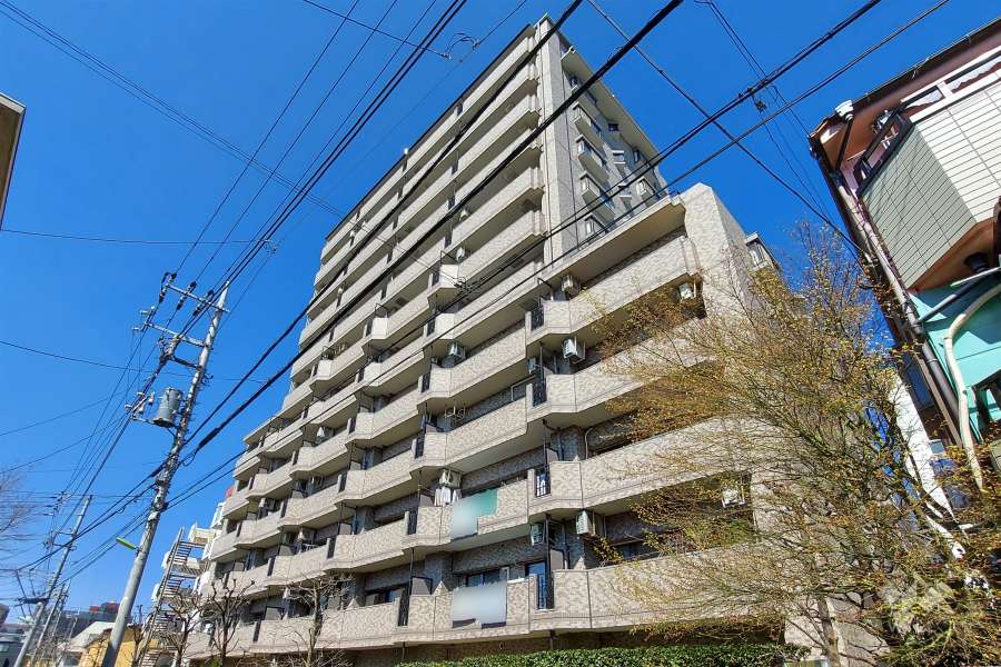 ライオンズマンション芦花公園の外観(南東から)２