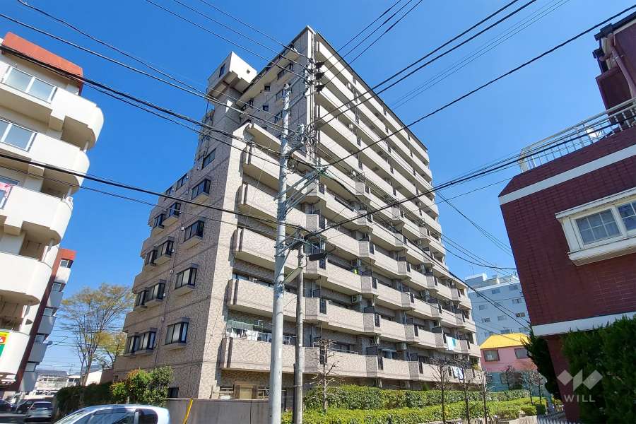 ライオンズマンション芦花公園の外観(南西から)