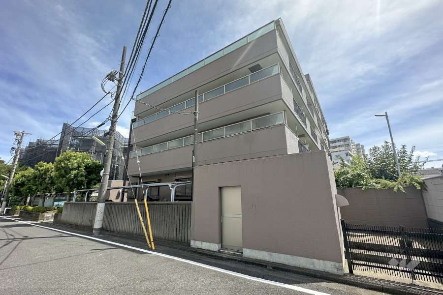 シャルマンコーポ第2芦花公園の外観（西側から）