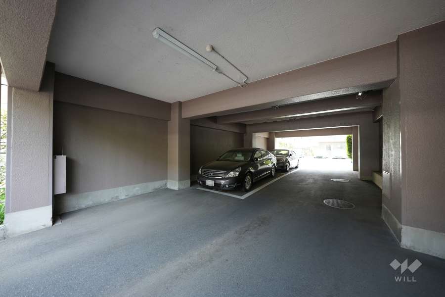 敷地内駐車場（屋内平面式）