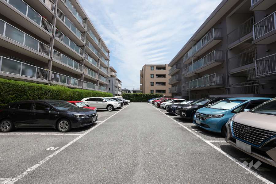 敷地内駐車場（屋外平面式）