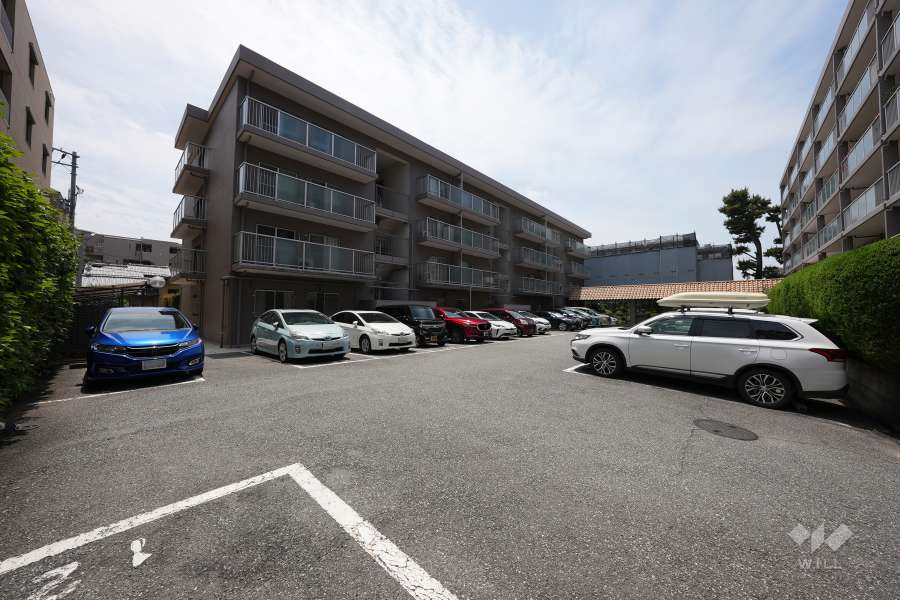 敷地内駐車場（屋外平面式）