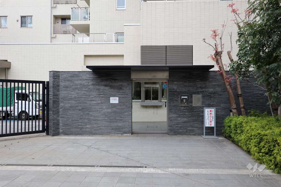 サブエントランス