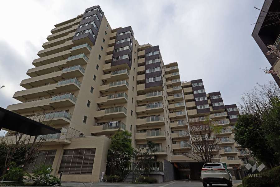 グローリオ蘆花公園テラス棟の外観（南東側から）