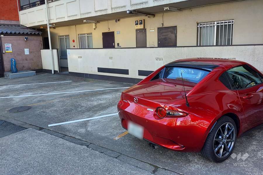敷地内駐車場（屋外平面式）