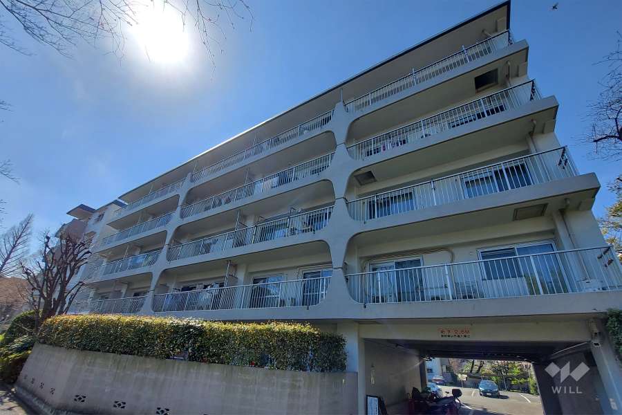 日商岩井芦花公園マンション外観(北東から)