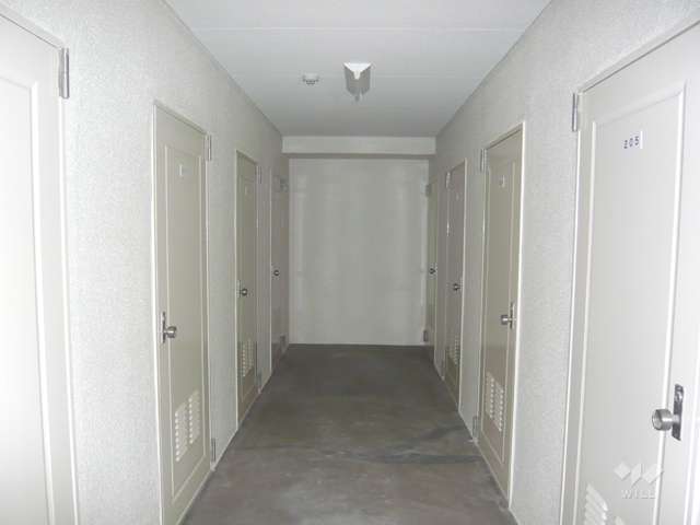 棟内にあるトランクルーム