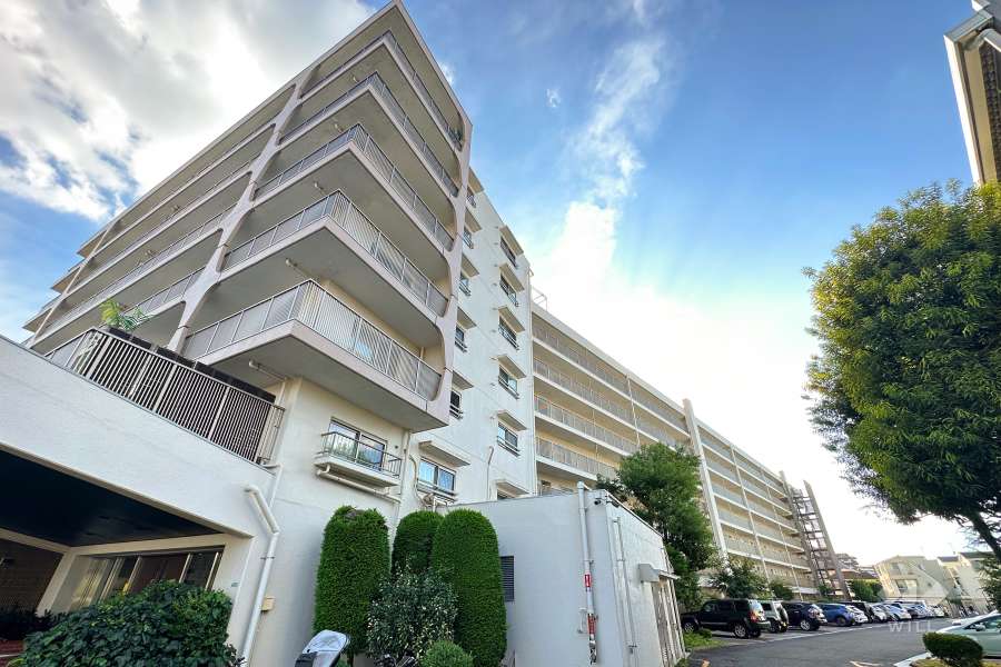 ルネ烏山の外観（北東側から）