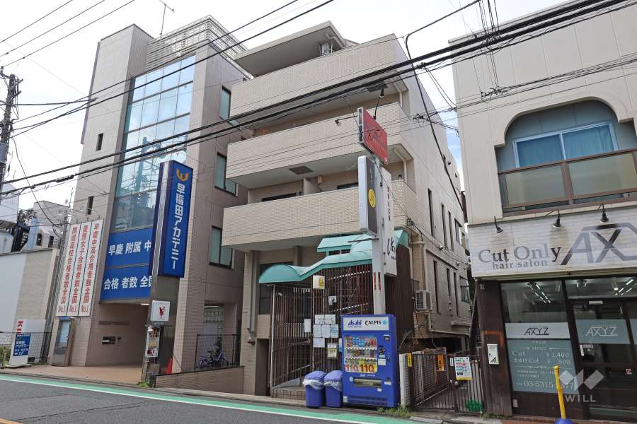 スターホームズ千歳烏山の外観（南東側から）