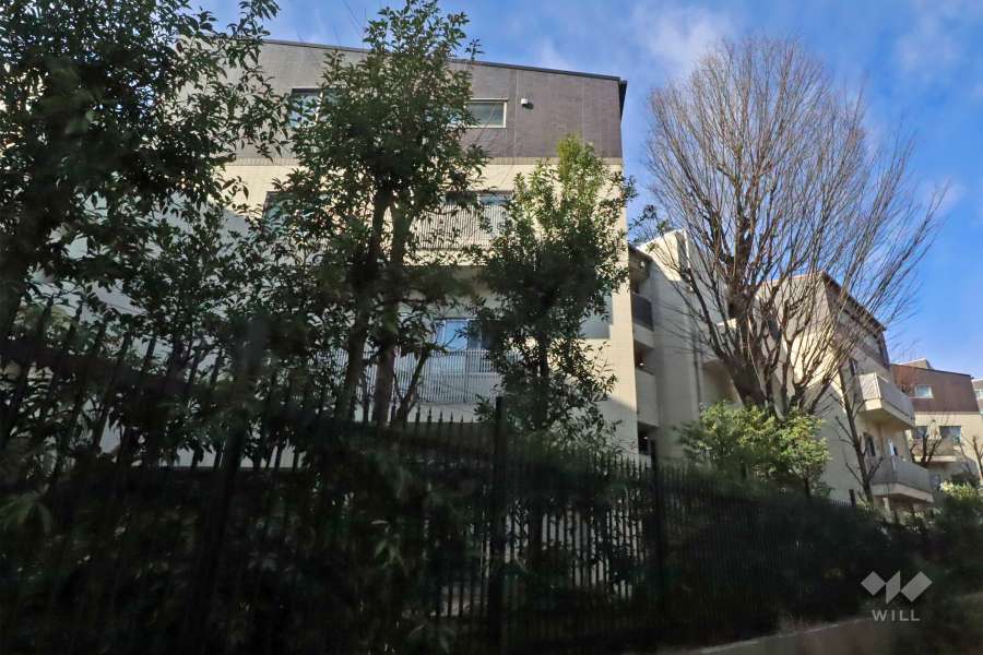 グローリオ蘆花公園ヴィラＣ棟の外観（東側から）