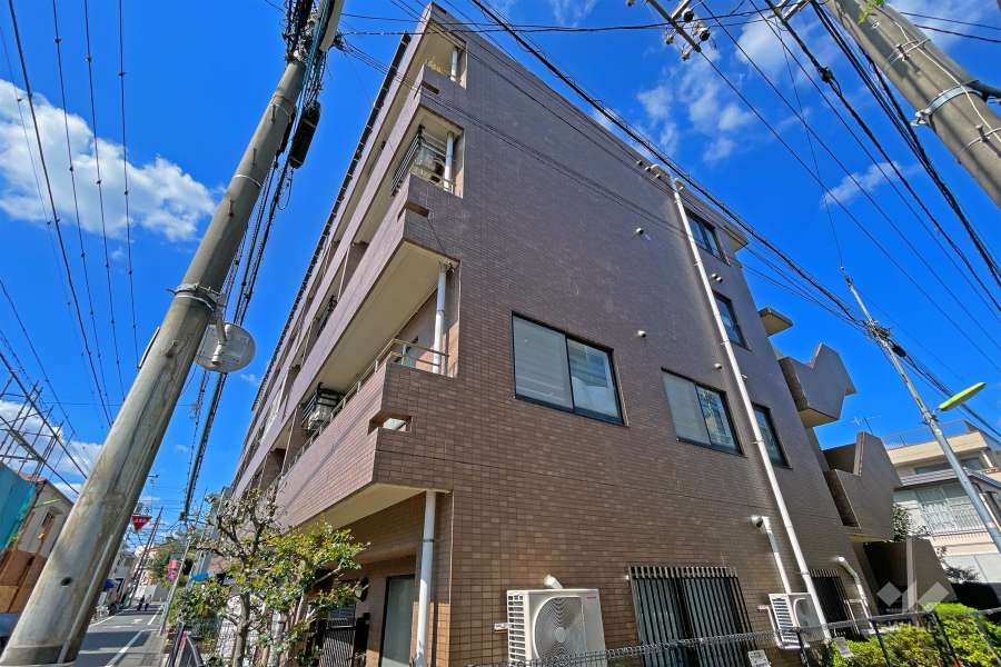 カテリーナ梅ヶ丘の外観（東側から）