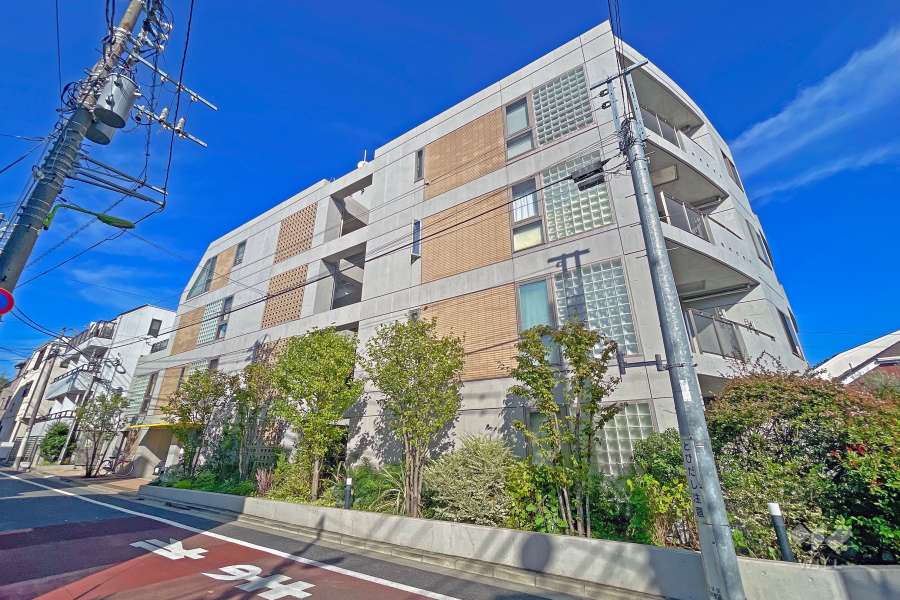 Gフラットの外観（南西側から）