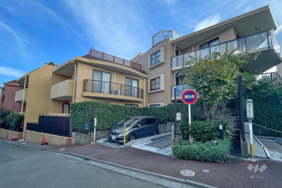 アルシオン豪徳寺の外観（北側から）