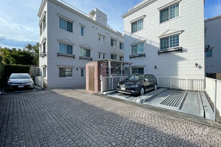 敷地内駐車場（屋外機械式）