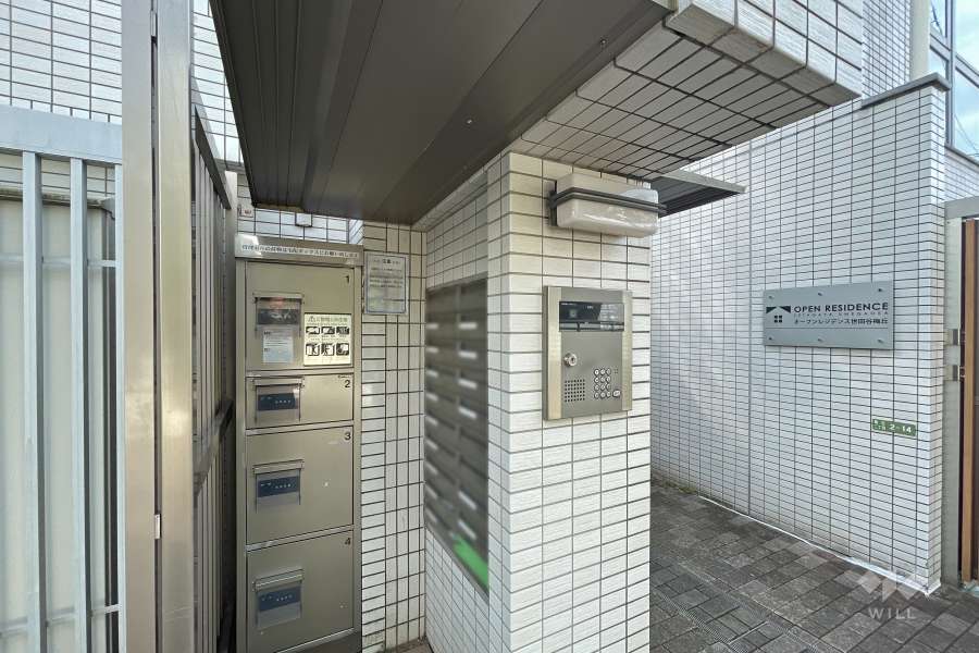 宅配ボックスと共用ポスト