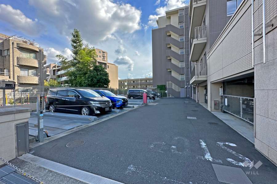 敷地内駐車場（屋外平面式）