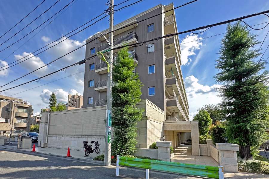 パークホームズエアリーコート蘆花公園の外観（北西側から）