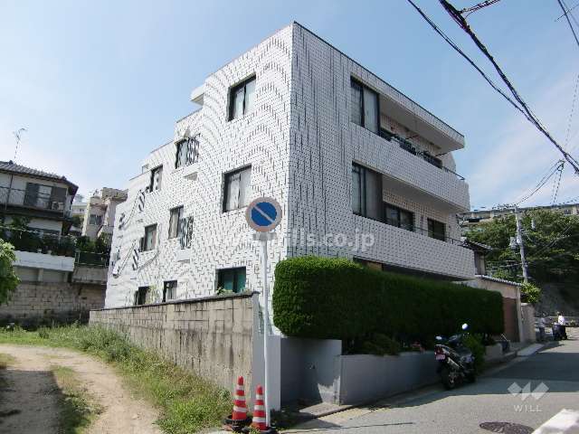 サンライズハイツ一ケ谷の外観（南側から）