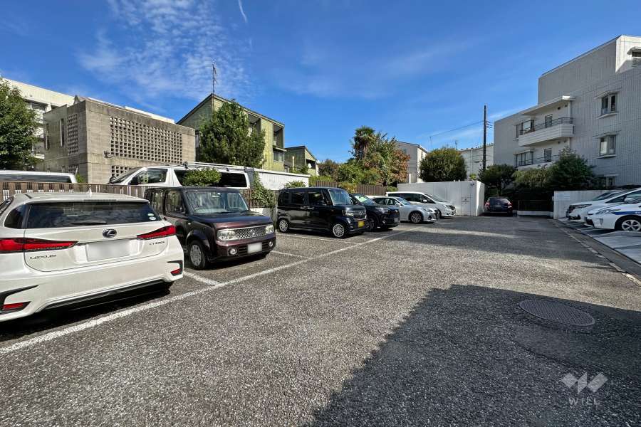 敷地内駐車場（屋外平面式）