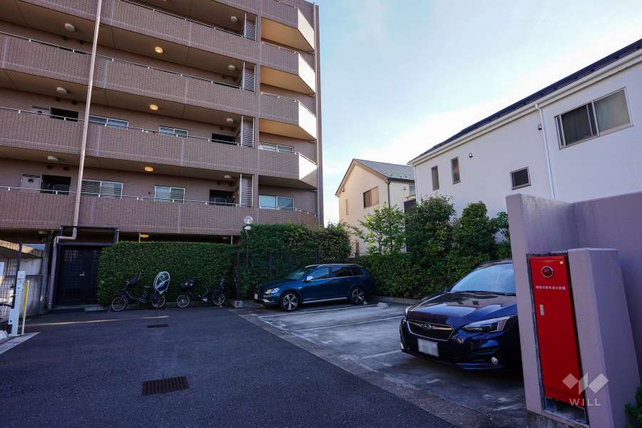 敷地内駐車場（屋外平面式）
