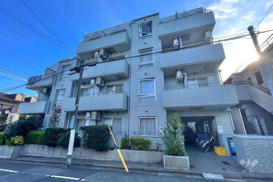 マートルコート尾山台２の外観（南西側から）