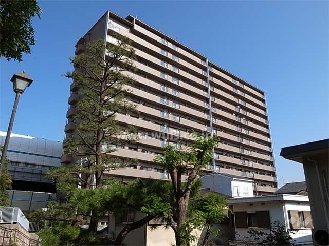 夙川グランドハイツの外観（南西側から）