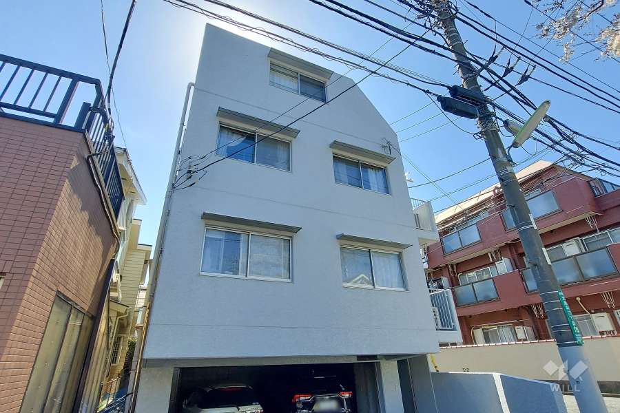 メゾン烏山の外観(北側から)