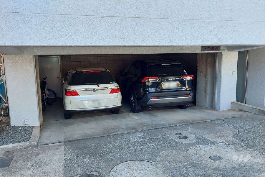 敷地内駐車場（屋内平面式）